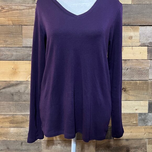 Eddie Bauer Purple Women's V Neck top Size Medium - Picture 2 of 10